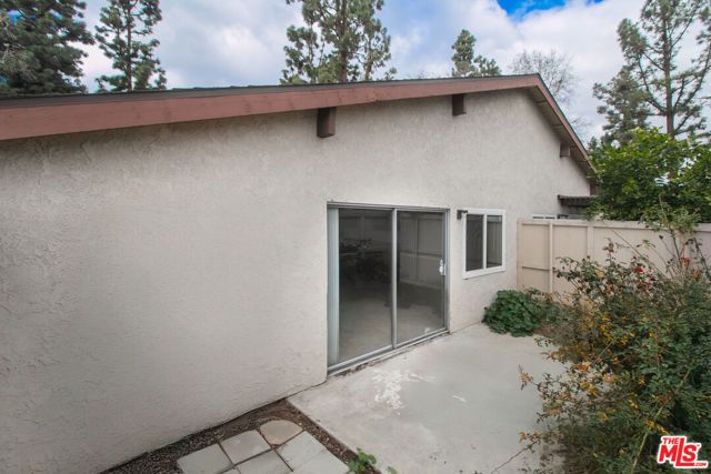1423 W 7th Street, Upland, CA 91786