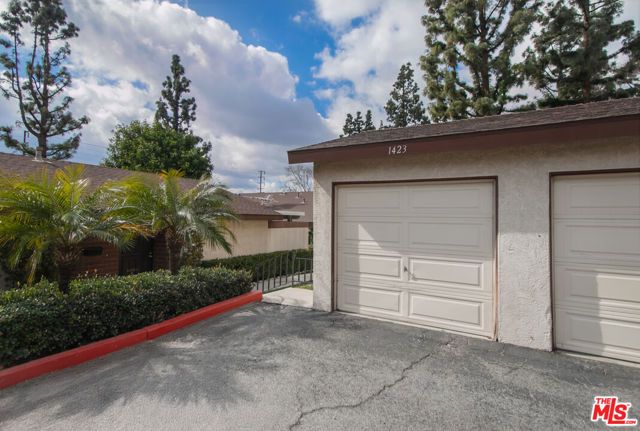 1423 W 7th Street, Upland, CA 91786