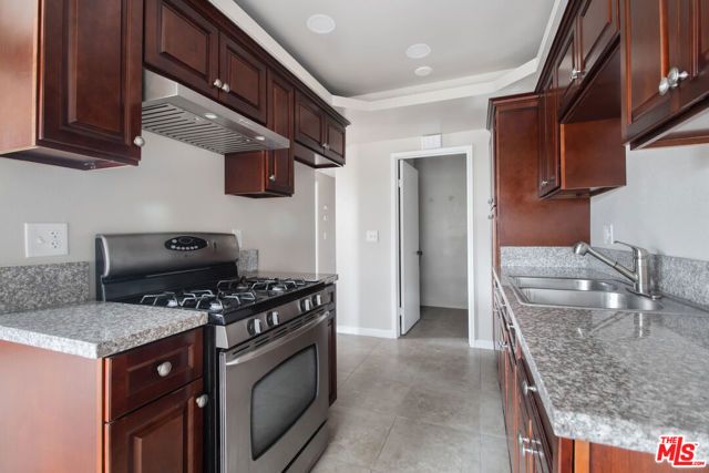 1423 W 7th Street, Upland, CA 91786