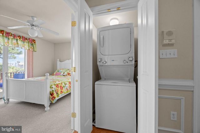 106-A HOWARD ST, Cape May, NJ 08204