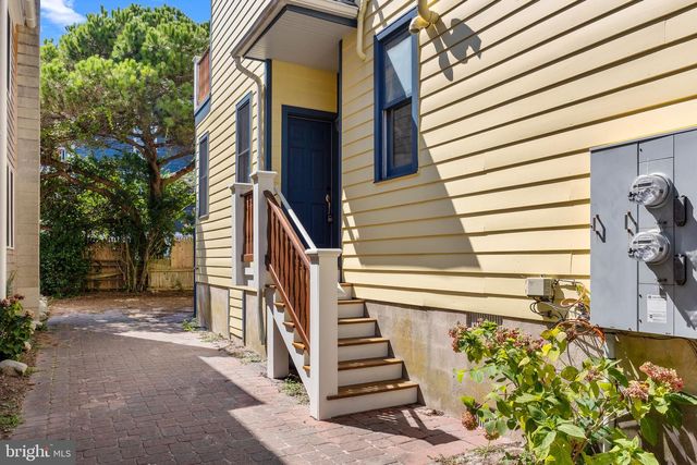 106-A HOWARD ST, Cape May, NJ 08204