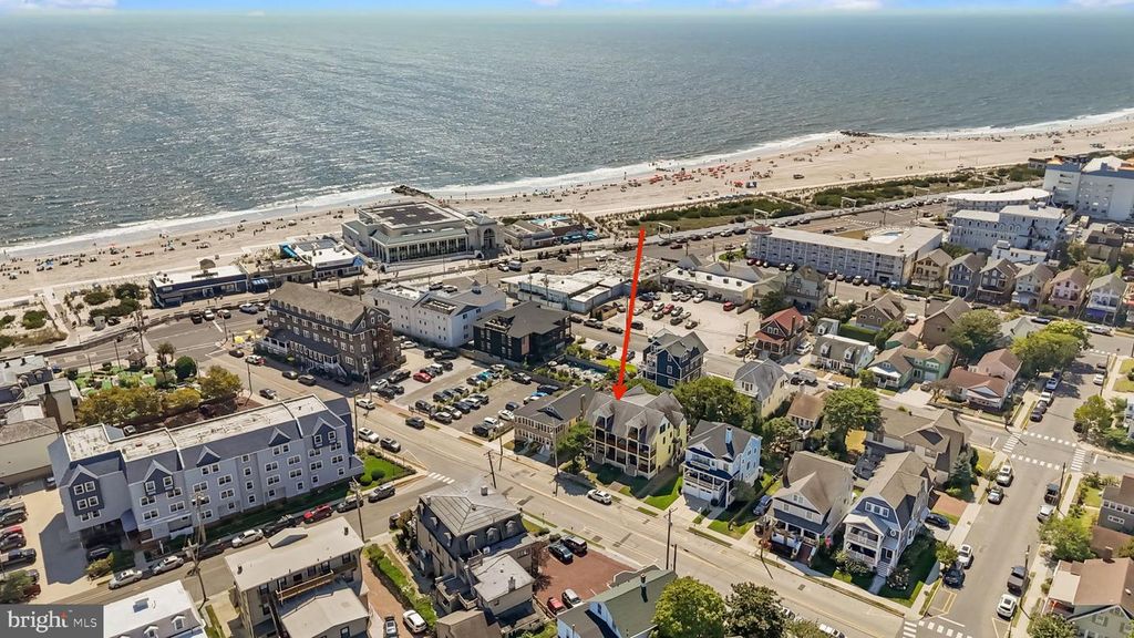 106-A HOWARD ST, Cape May, NJ 08204