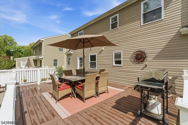 15 Van Buren Ave, Cranford Twp., NJ 07016