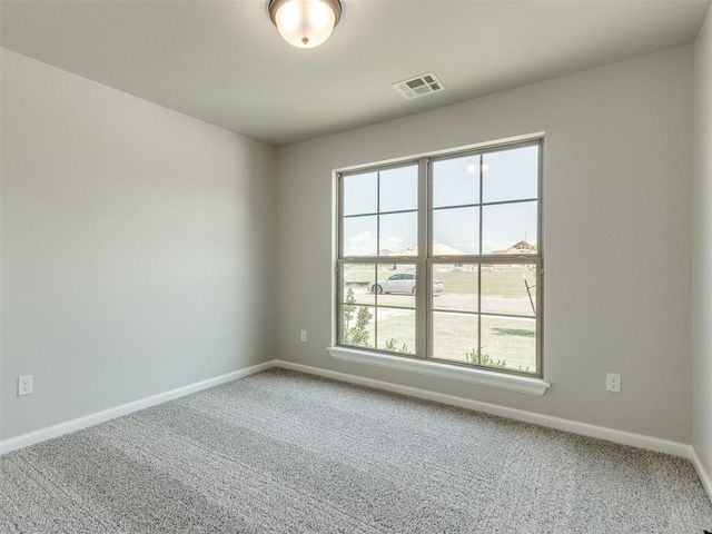 9416 NW 75th Street, Yukon, OK 73099