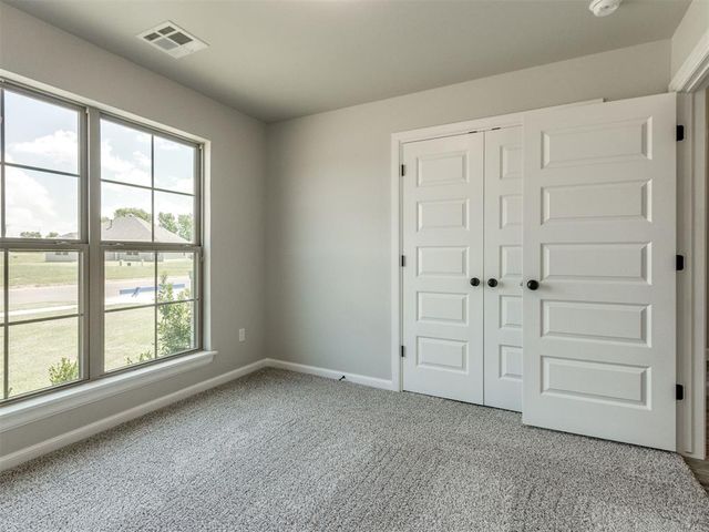 9416 NW 75th Street, Yukon, OK 73099