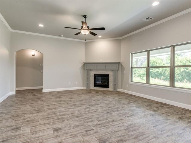 9416 NW 75th Street, Yukon, OK 73099