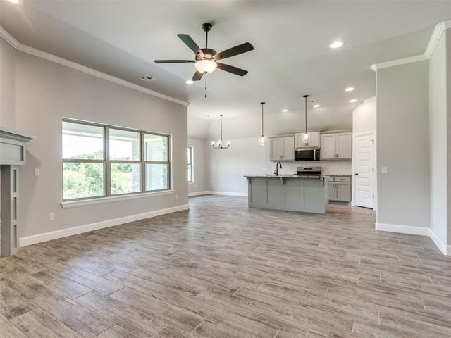 9416 NW 75th Street, Yukon, OK 73099