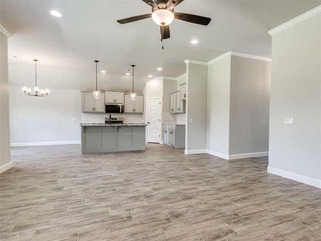 9416 NW 75th Street, Yukon, OK 73099