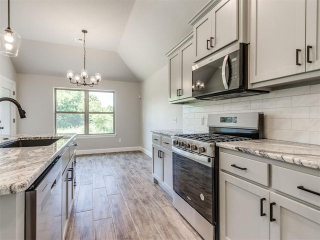 9416 NW 75th Street, Yukon, OK 73099