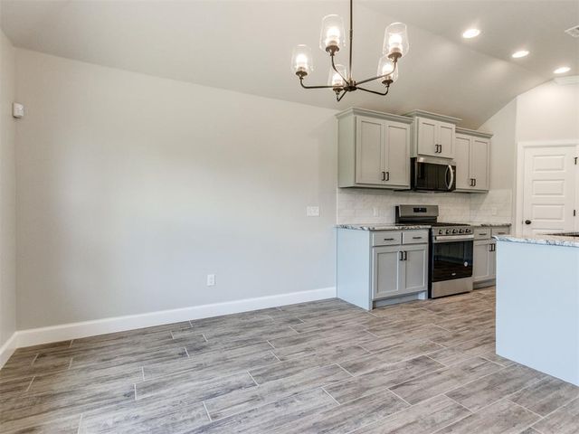 9416 NW 75th Street, Yukon, OK 73099