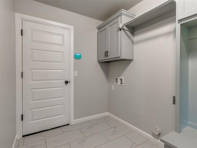 9416 NW 75th Street, Yukon, OK 73099