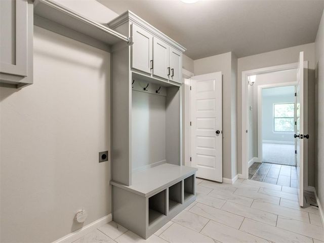 9416 NW 75th Street, Yukon, OK 73099