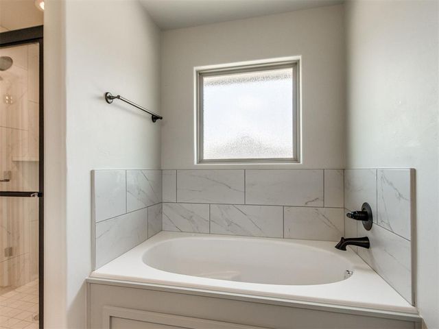 9416 NW 75th Street, Yukon, OK 73099