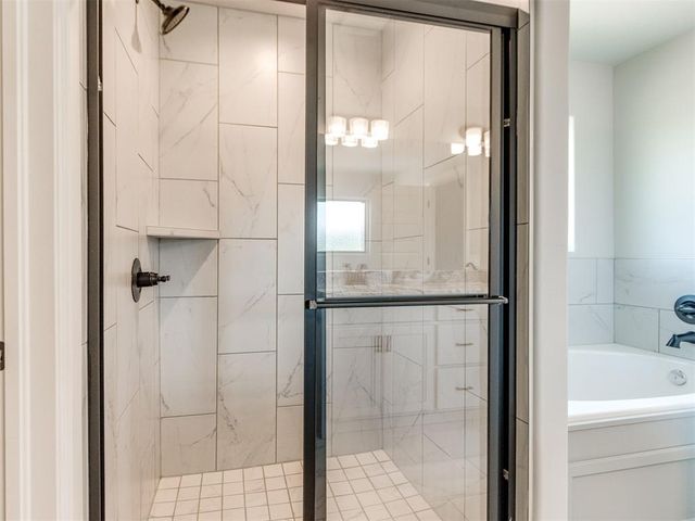 9416 NW 75th Street, Yukon, OK 73099