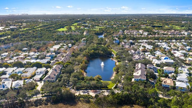 315 E Bay Cedar Circle, Jupiter, FL 33458