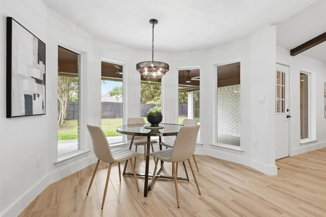105 Wellesley Drive, Irving, TX 75062