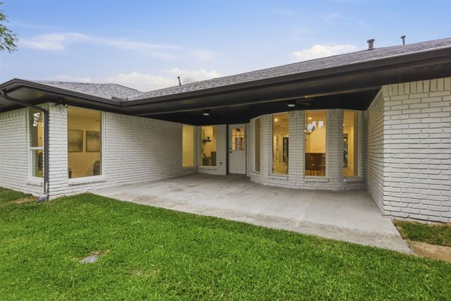 105 Wellesley Drive, Irving, TX 75062