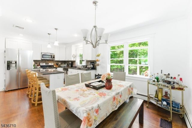 81 Elba Ave, Hopatcong Boro, NJ 07843