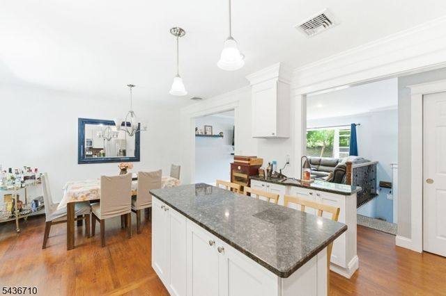 81 Elba Ave, Hopatcong Boro, NJ 07843
