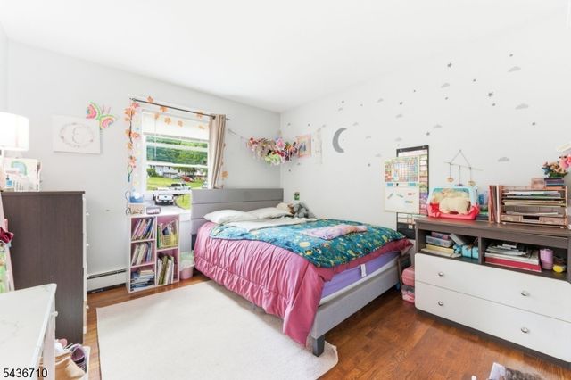 81 Elba Ave, Hopatcong Boro, NJ 07843