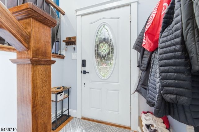81 Elba Ave, Hopatcong Boro, NJ 07843