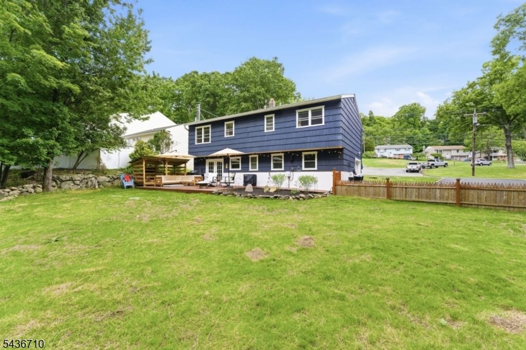 81 Elba Ave, Hopatcong Boro, NJ 07843 — photo 4