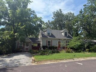 1108 W STEWART RD, Columbia, MO 65203
