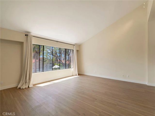 5214 Calatrana Drive, Woodland Hills, CA 91364