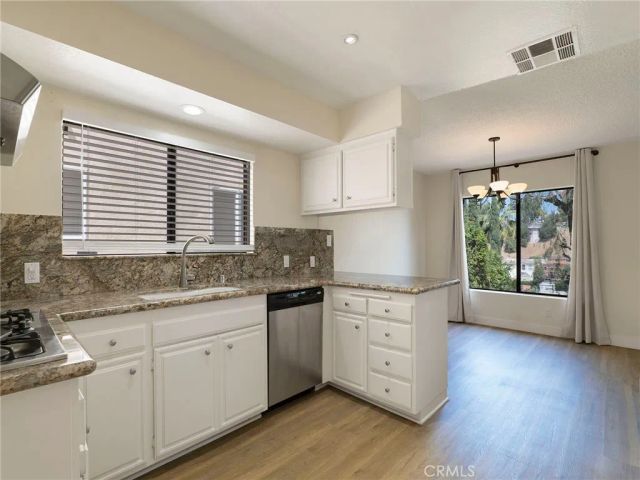 5214 Calatrana Drive, Woodland Hills, CA 91364