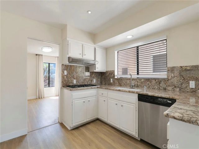 5214 Calatrana Drive, Woodland Hills, CA 91364