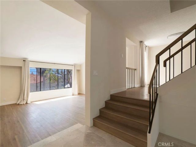 5214 Calatrana Drive, Woodland Hills, CA 91364