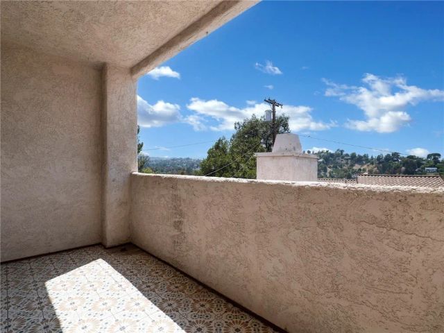 5214 Calatrana Drive, Woodland Hills, CA 91364