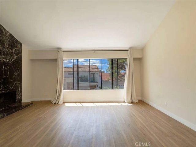 5214 Calatrana Drive, Woodland Hills, CA 91364
