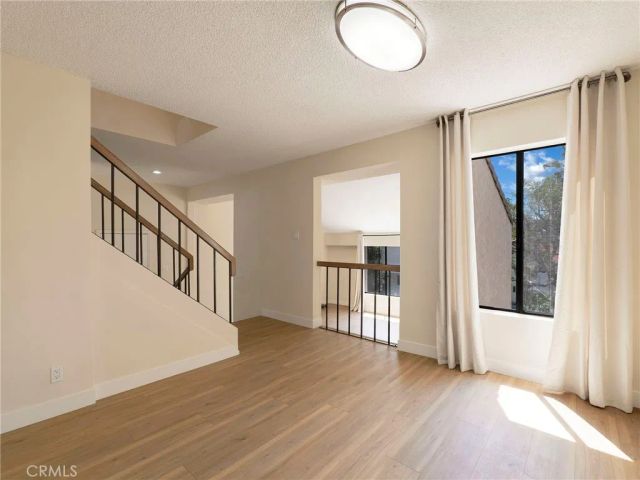 5214 Calatrana Drive, Woodland Hills, CA 91364