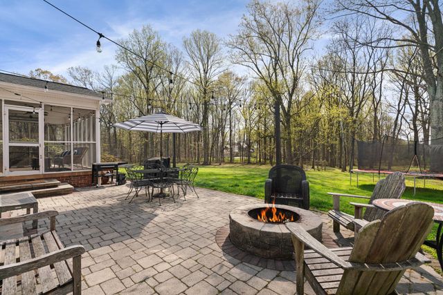 19728 GLEEDSVILLE RD, Leesburg, VA 20175