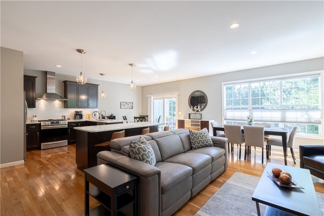 170 Providence Pike 64, North Smithfield, RI 02896