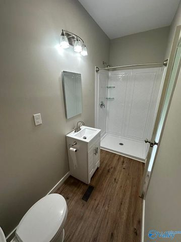 57 W Tuscaloosa Avenue, Gadsden, AL 35904