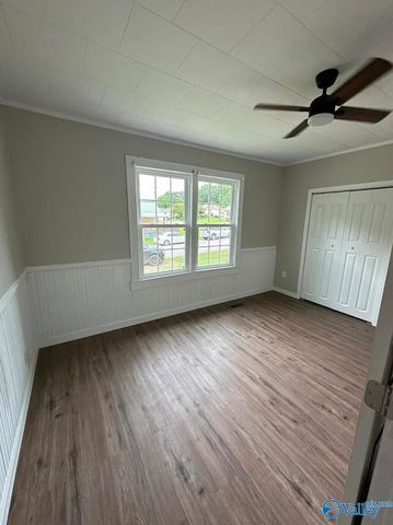 57 W Tuscaloosa Avenue, Gadsden, AL 35904