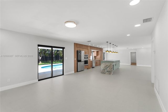 17737 SW 86th Ave, Palmetto Bay, FL 33157