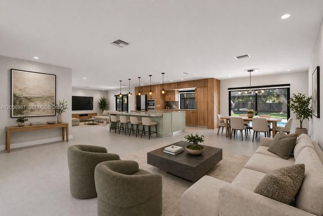 17737 SW 86th Ave, Palmetto Bay, FL 33157