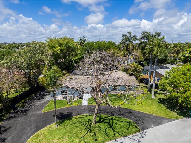 17737 SW 86th Ave, Palmetto Bay, FL 33157