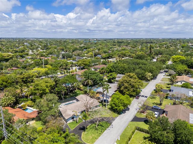 17737 SW 86th Ave, Palmetto Bay, FL 33157