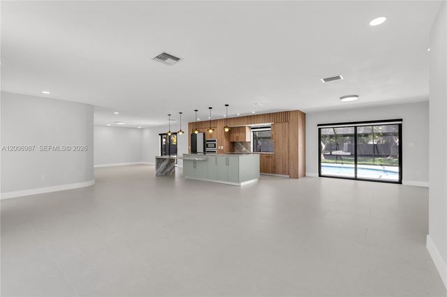 17737 SW 86th Ave, Palmetto Bay, FL 33157