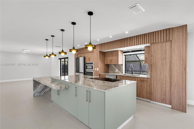 17737 SW 86th Ave, Palmetto Bay, FL 33157