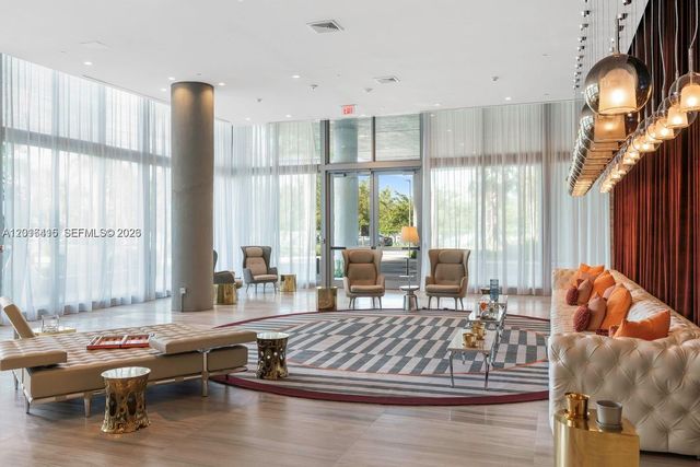 2000 Metropica Way 2006, Sunrise, FL 33323