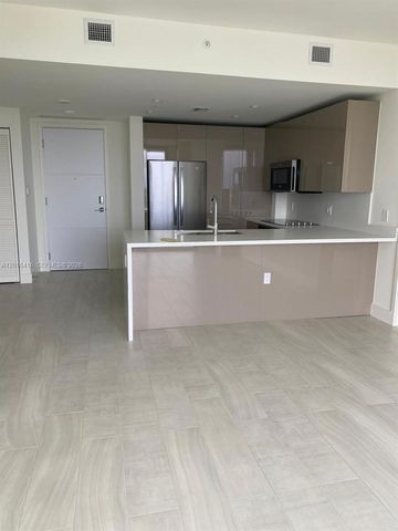 2000 Metropica Way 2006, Sunrise, FL 33323