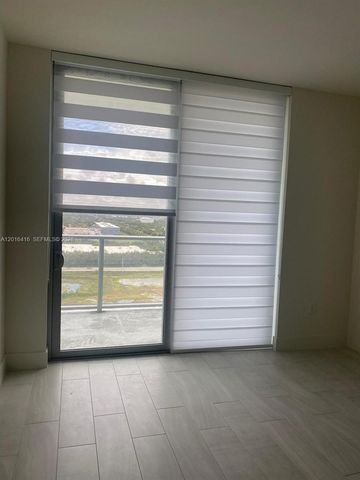 2000 Metropica Way 2006, Sunrise, FL 33323