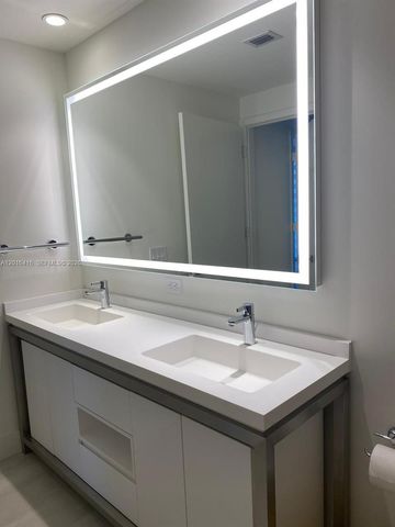 2000 Metropica Way 2006, Sunrise, FL 33323