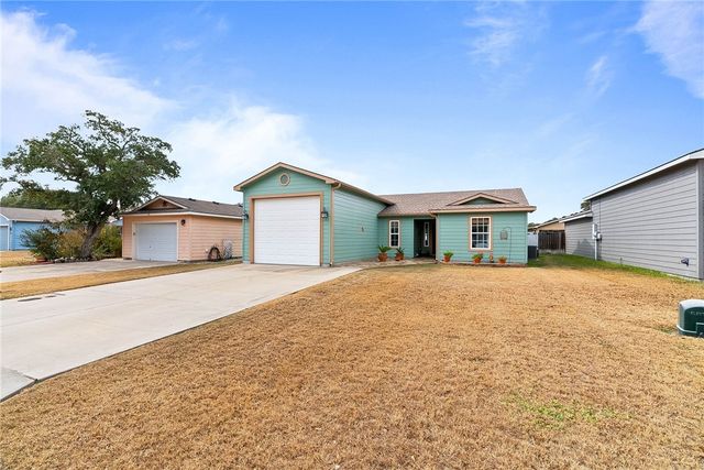 117 Treasure St, Rockport, TX 78382