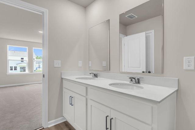 2087 Lavender Bloom Road, Ravenel, SC 29470